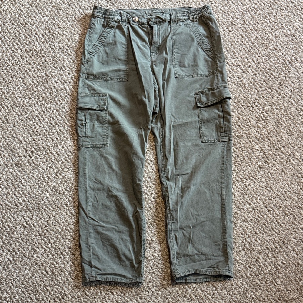 American Eagle stretch cargo pants